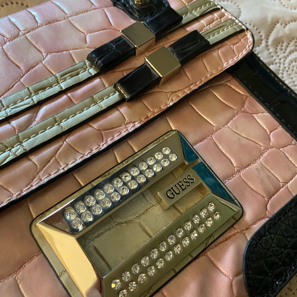 Guess 90’s crocodile style faux leather hand/crossbody bag - Picture 13 of 16